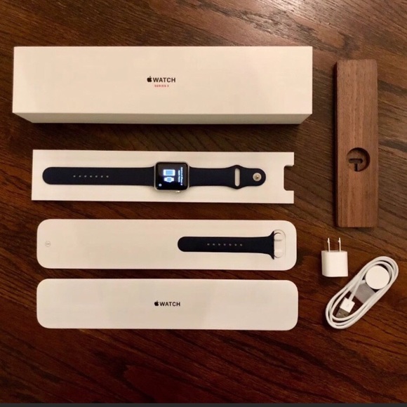 Apple Watch - Picture 7 of 8